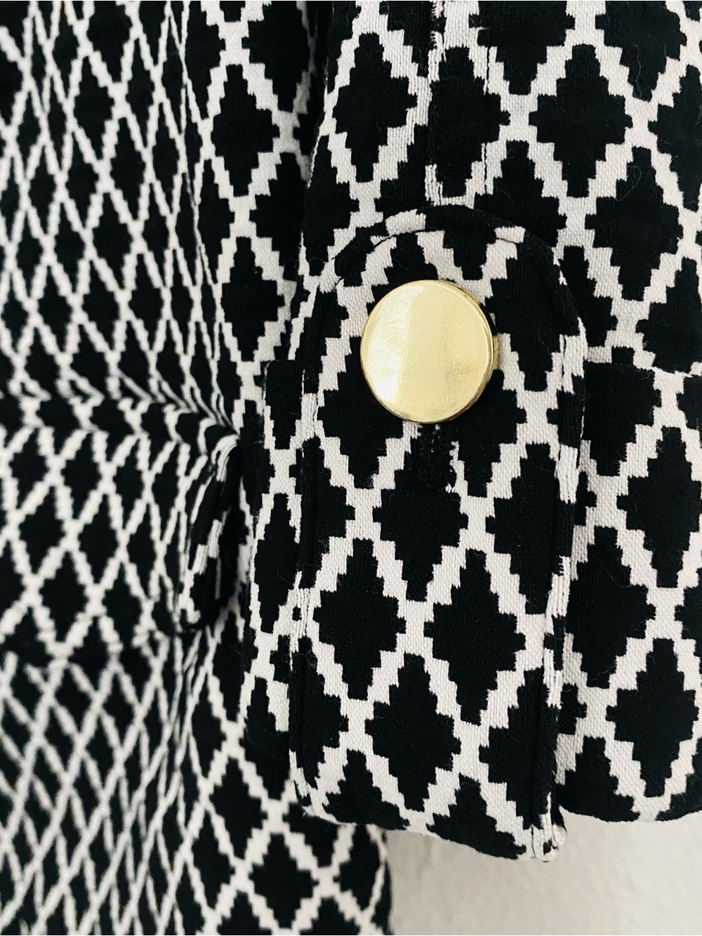 Attyre New York 3/4 Sleeve Black & White Diamond-Pattern Zip Front Jacket - Picture 2 of 8